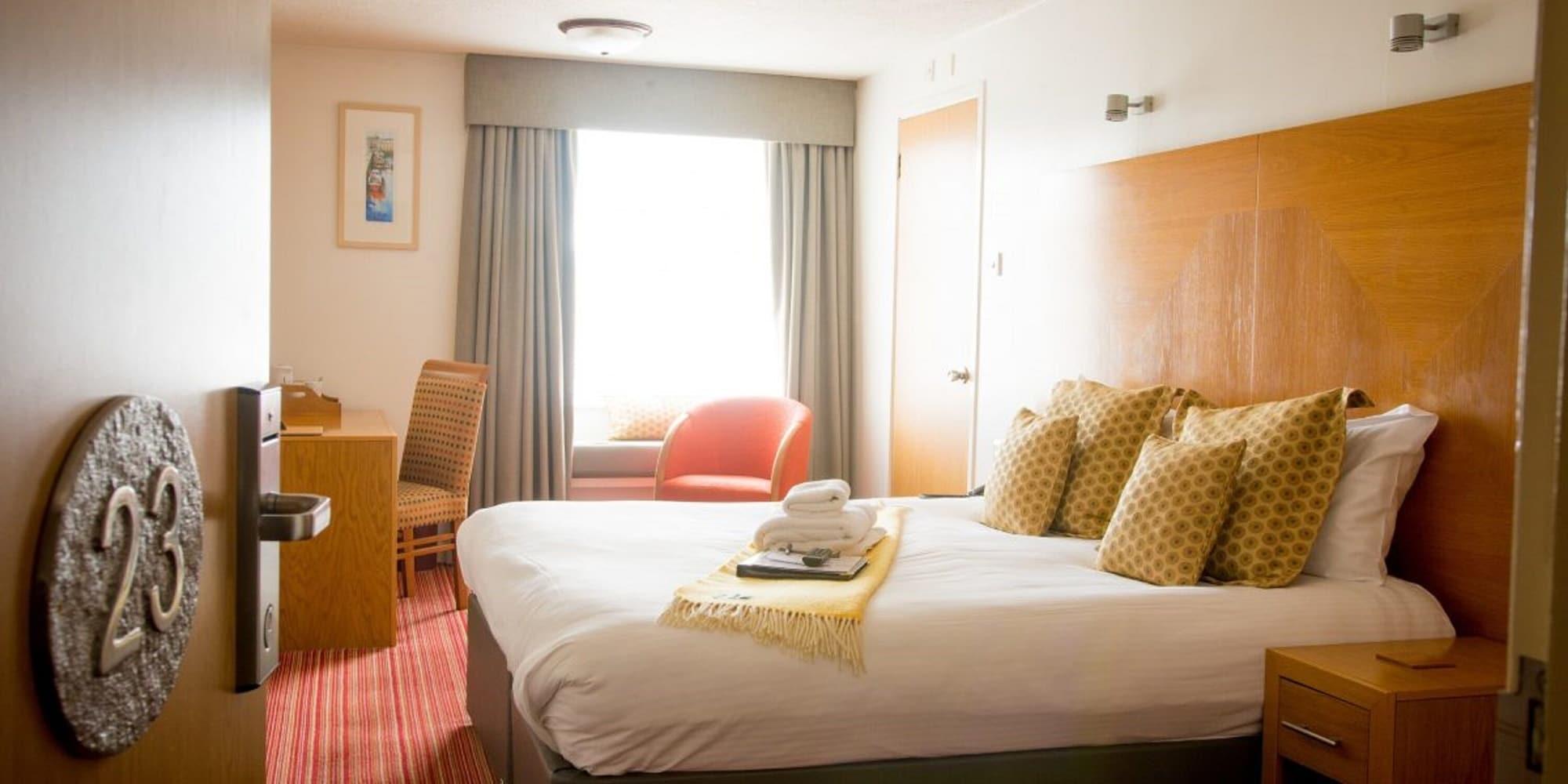 Mannings Hotel Truro Esterno foto